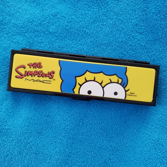 BUNDLE MAC Simpsons Collection Eye Shadow Quads - Picture 6 of 9